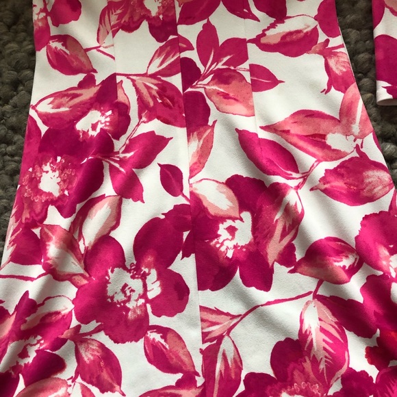 Beautiful floral cocktail dress - Picture 5 of 13